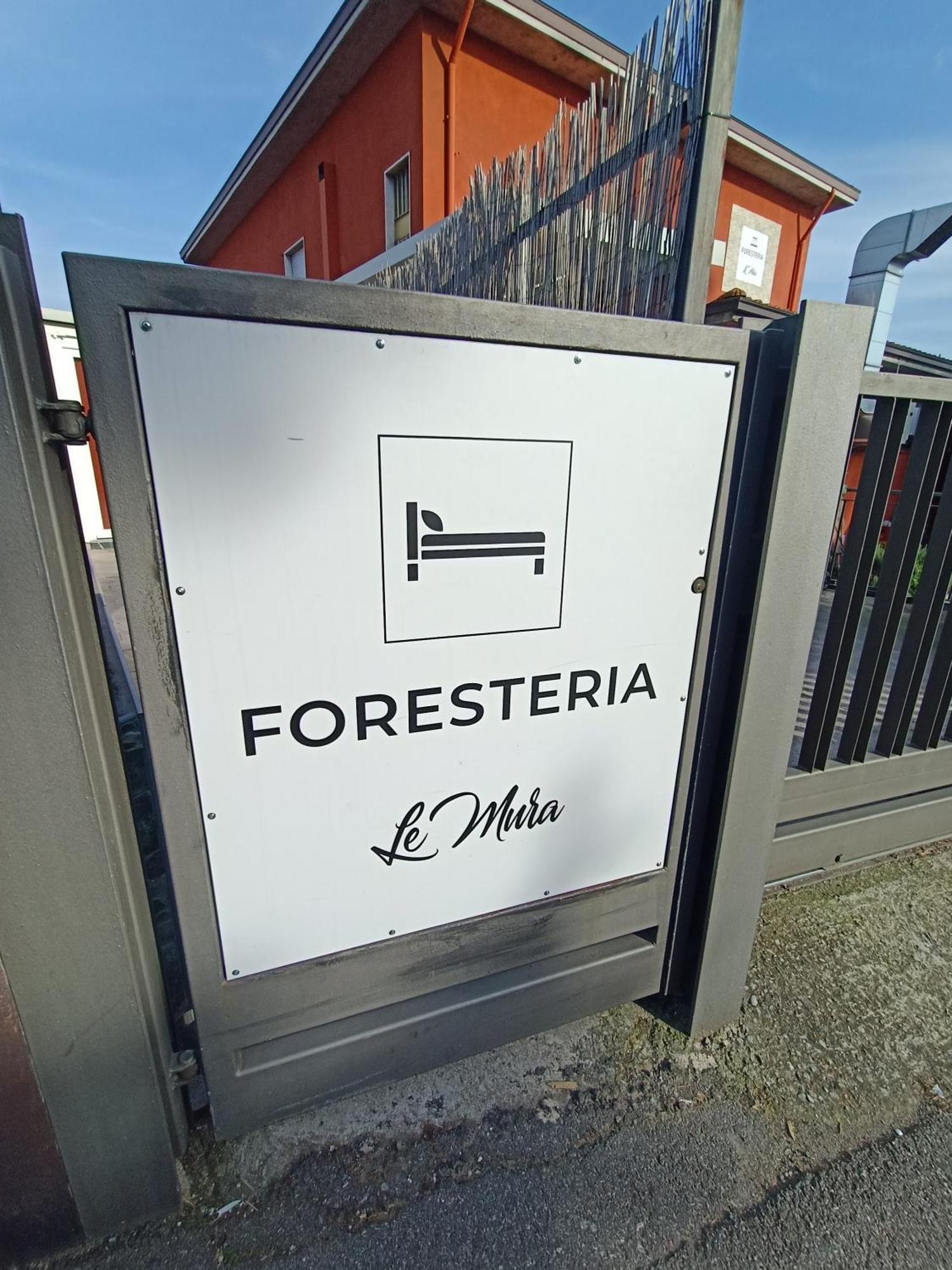 Le Mura Foresteria Грассоббіо Номер фото